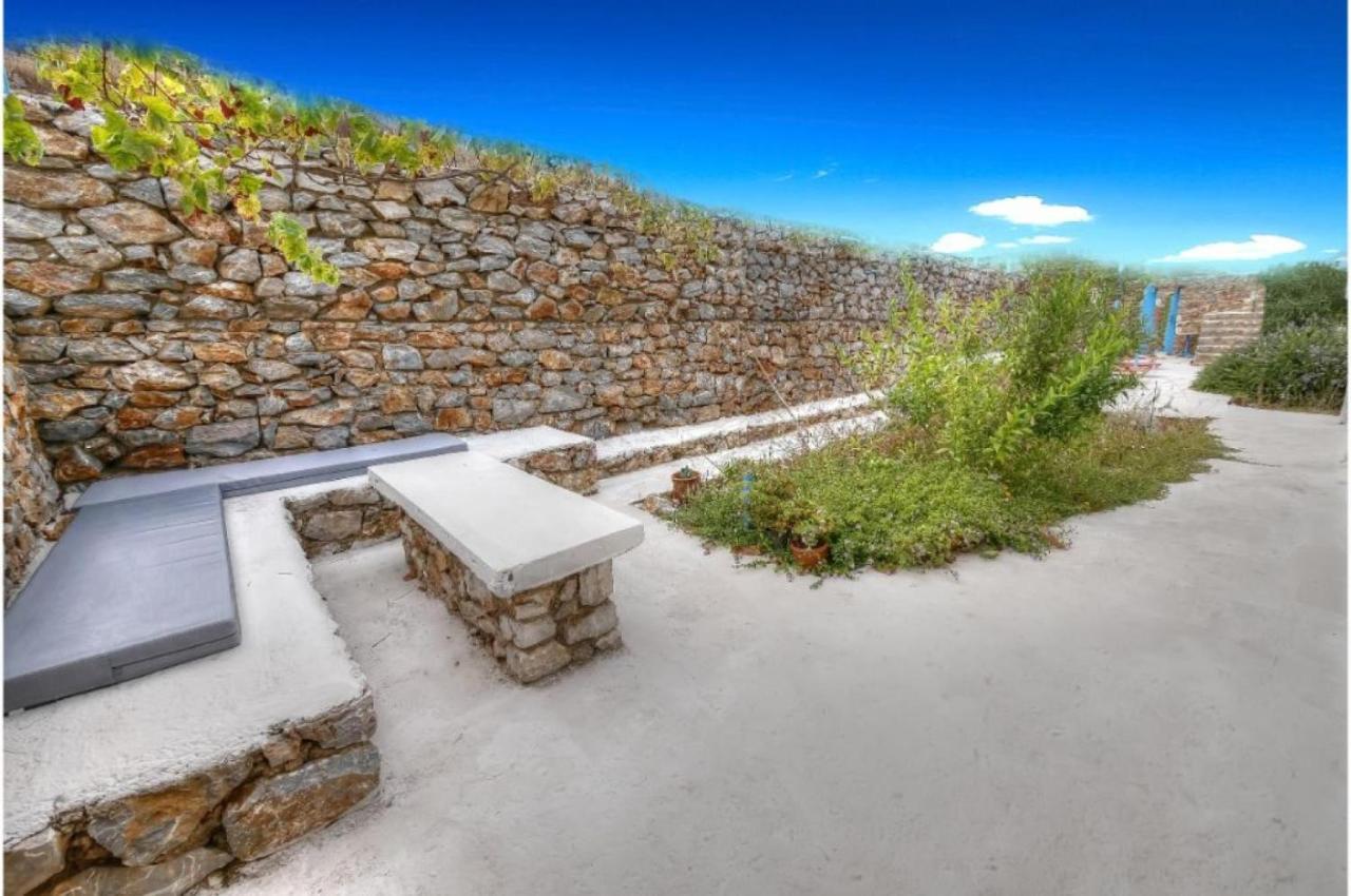 Stone Villa II in Petres Petres  Esterno foto